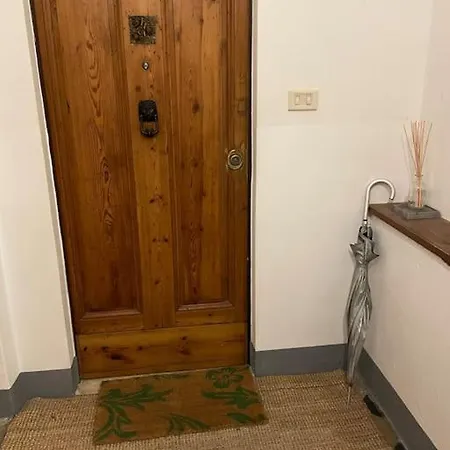 Romantico Con Terrazzo Florens